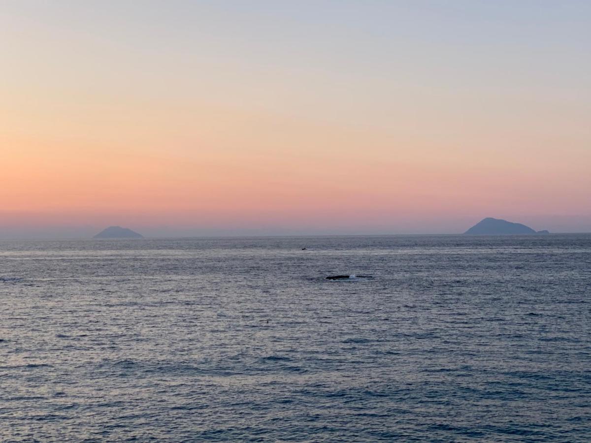 La Porta Delle Eolie Leilighet Capo dʼOrlando Eksteriør bilde